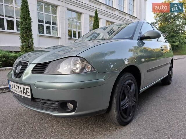 Зеленый Сеат Кордоба, объемом двигателя 1.4 л и пробегом 243 тыс. км за 4500 $, фото 4 на Automoto.ua