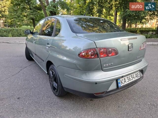 Зеленый Сеат Кордоба, объемом двигателя 1.4 л и пробегом 243 тыс. км за 4500 $, фото 5 на Automoto.ua