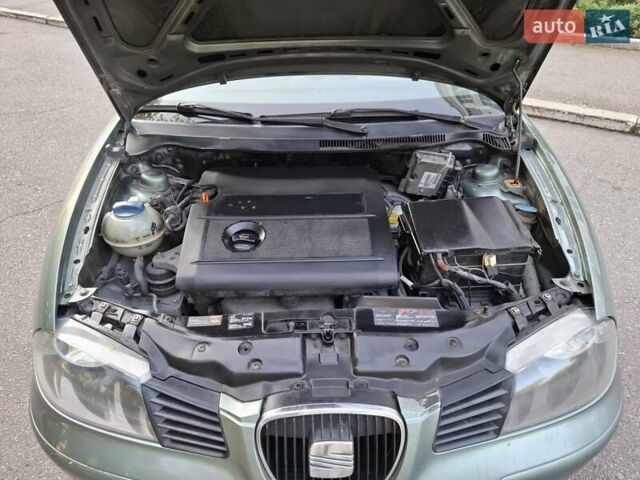 Зеленый Сеат Кордоба, объемом двигателя 1.4 л и пробегом 243 тыс. км за 4500 $, фото 24 на Automoto.ua