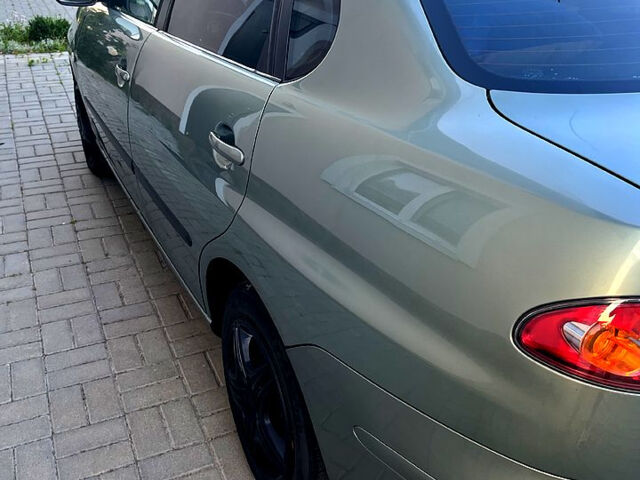 Зеленый Сеат Кордоба, объемом двигателя 1.4 л и пробегом 241 тыс. км за 3500 $, фото 8 на Automoto.ua