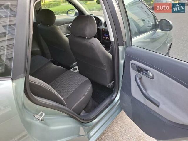 Зеленый Сеат Кордоба, объемом двигателя 1.4 л и пробегом 243 тыс. км за 4500 $, фото 20 на Automoto.ua