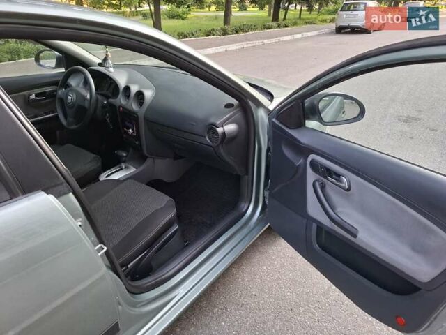 Зеленый Сеат Кордоба, объемом двигателя 1.4 л и пробегом 243 тыс. км за 4500 $, фото 22 на Automoto.ua