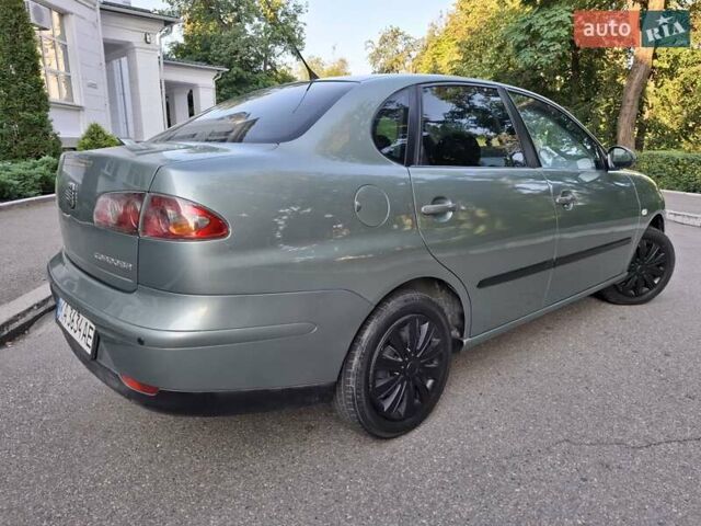 Зеленый Сеат Кордоба, объемом двигателя 1.4 л и пробегом 243 тыс. км за 4500 $, фото 7 на Automoto.ua