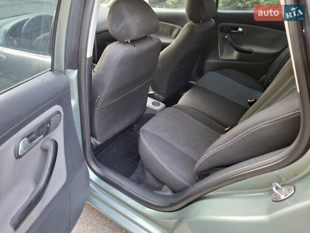 Зеленый Сеат Кордоба, объемом двигателя 1.4 л и пробегом 243 тыс. км за 4500 $, фото 17 на Automoto.ua