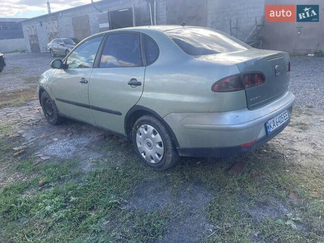 Зелений Сеат Cordoba, об'ємом двигуна 1.4 л та пробігом 255 тис. км за 2150 $, фото 2 на Automoto.ua
