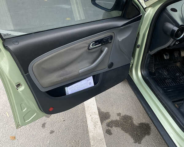 Зелений Сеат Cordoba, об'ємом двигуна 1.4 л та пробігом 400 тис. км за 2500 $, фото 8 на Automoto.ua