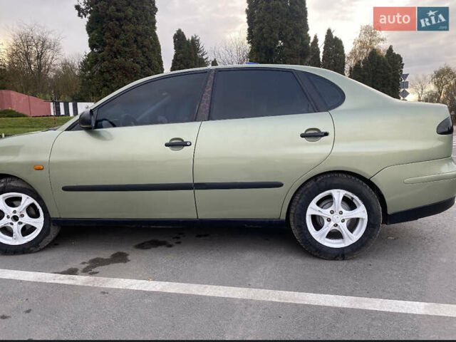 Зелений Сеат Cordoba, об'ємом двигуна 1.4 л та пробігом 400 тис. км за 2500 $, фото 2 на Automoto.ua