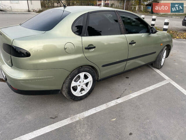 Зелений Сеат Cordoba, об'ємом двигуна 1.4 л та пробігом 400 тис. км за 2500 $, фото 3 на Automoto.ua