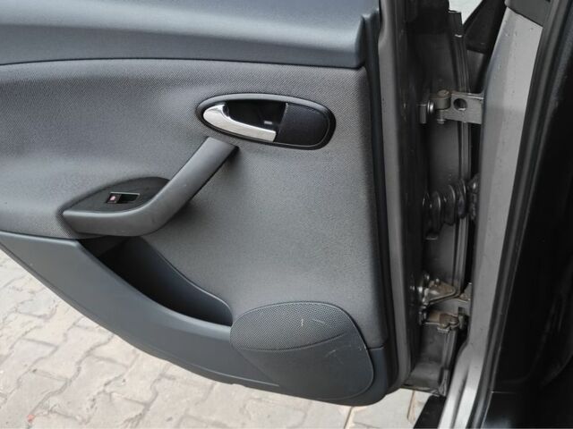 Коричневый Сеат Другая, объемом двигателя 2 л и пробегом 284 тыс. км за 2700 $, фото 7 на Automoto.ua