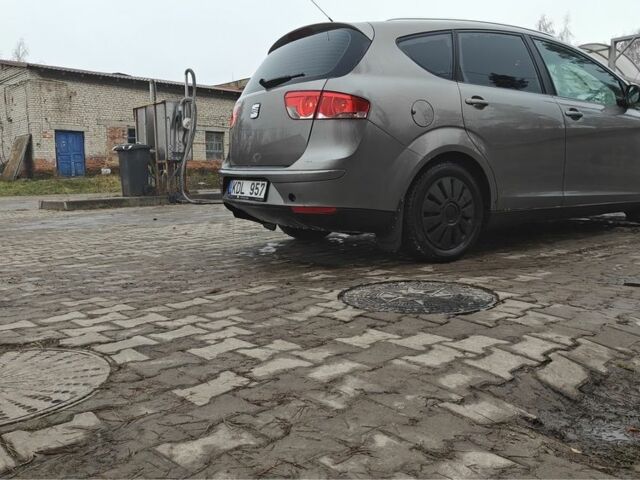 Коричневый Сеат Другая, объемом двигателя 2 л и пробегом 284 тыс. км за 2700 $, фото 4 на Automoto.ua