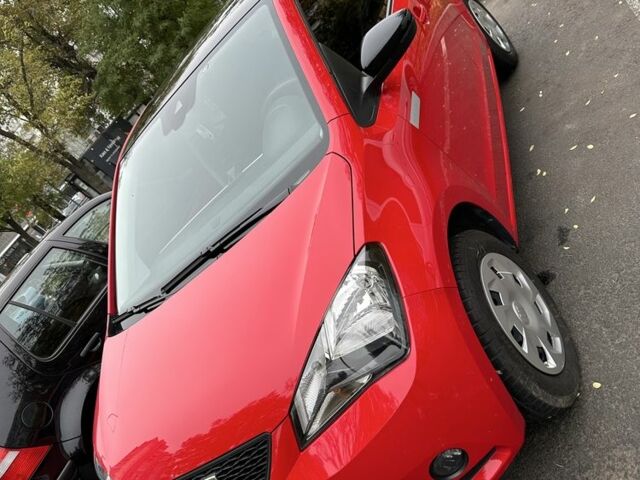 Красный Сеат Другая, объемом двигателя 0 л и пробегом 30 тыс. км за 13000 $, фото 1 на Automoto.ua