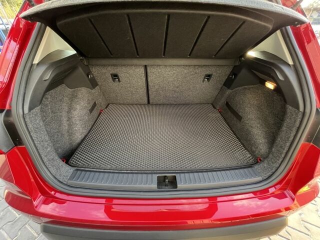 Сеат Інша 2018 у Києві на Automoto.ua Червоний Сеат Інша, об'ємом двигуна 1 л та пробігом 61 тис. км за 15500 $, фото 14 на Automoto.ua