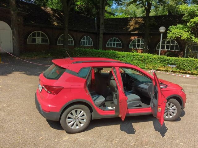 Красный Сеат Другая, объемом двигателя 1 л и пробегом 45 тыс. км за 15668 $, фото 1 на Automoto.ua