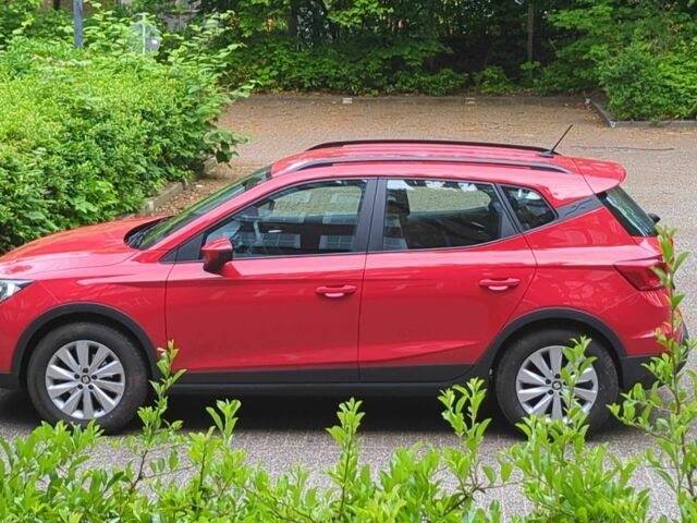 Красный Сеат Другая, объемом двигателя 1 л и пробегом 45 тыс. км за 15668 $, фото 2 на Automoto.ua