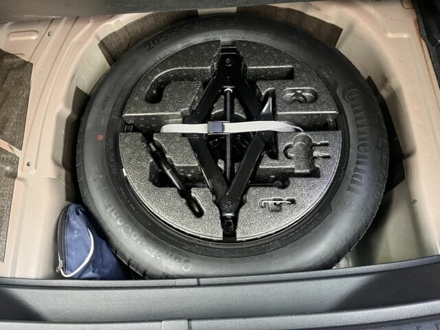 Серый Сеат Другая, объемом двигателя 1 л и пробегом 43 тыс. км за 15999 $, фото 22 на Automoto.ua