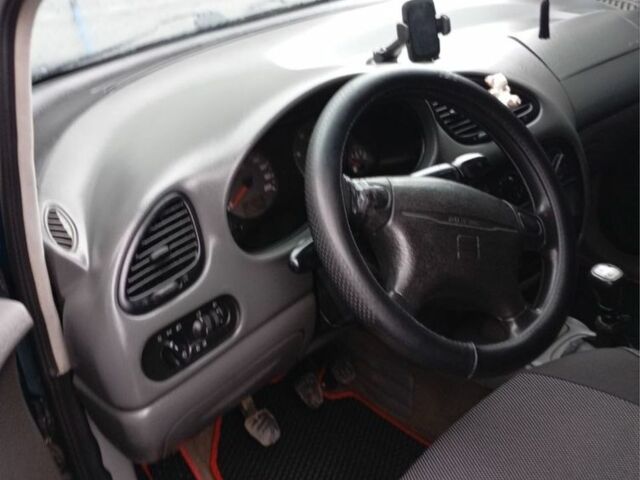 Зеленый Сеат Другая, объемом двигателя 1.9 л и пробегом 327 тыс. км за 2800 $, фото 2 на Automoto.ua