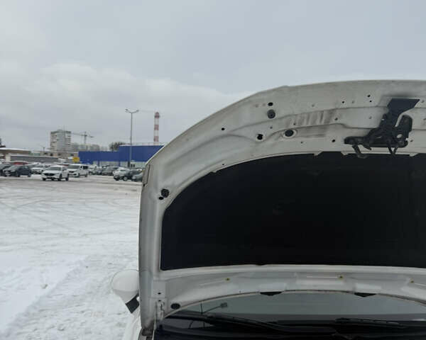 Білий Сеат Ексео, об'ємом двигуна 1.98 л та пробігом 215 тис. км за 11500 $, фото 82 на Automoto.ua