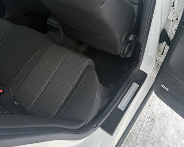 Білий Сеат Ексео, об'ємом двигуна 1.98 л та пробігом 215 тис. км за 11500 $, фото 39 на Automoto.ua