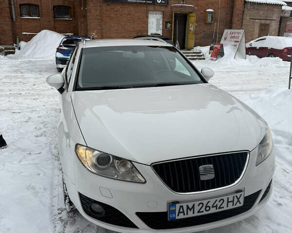 Білий Сеат Ексео, об'ємом двигуна 1.98 л та пробігом 215 тис. км за 11500 $, фото 25 на Automoto.ua