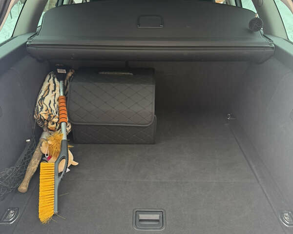 Білий Сеат Ексео, об'ємом двигуна 1.98 л та пробігом 215 тис. км за 11500 $, фото 58 на Automoto.ua