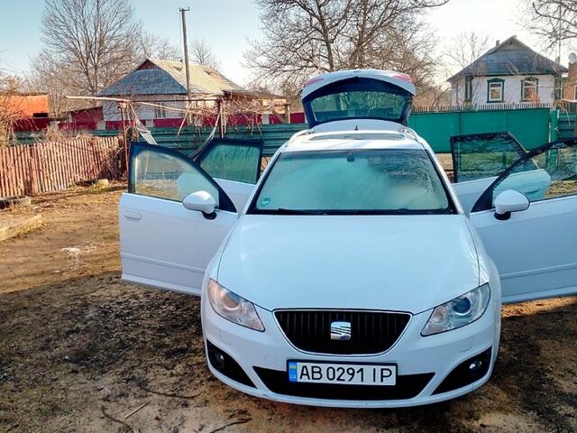 Белый Сеат Эксео, объемом двигателя 2 л и пробегом 246 тыс. км за 6000 $, фото 7 на Automoto.ua