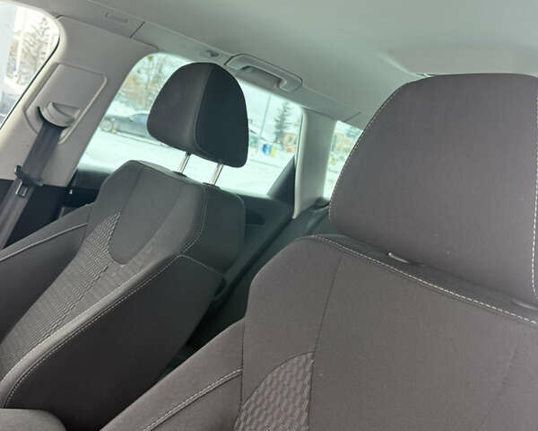 Білий Сеат Ексео, об'ємом двигуна 1.98 л та пробігом 215 тис. км за 11500 $, фото 70 на Automoto.ua