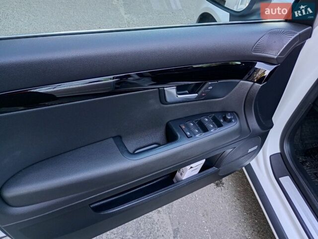 Белый Сеат Эксео, объемом двигателя 2 л и пробегом 208 тыс. км за 9500 $, фото 16 на Automoto.ua