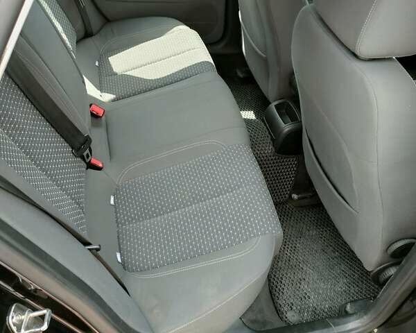 Черный Сеат Эксео, объемом двигателя 2 л и пробегом 286 тыс. км за 5900 $, фото 3 на Automoto.ua