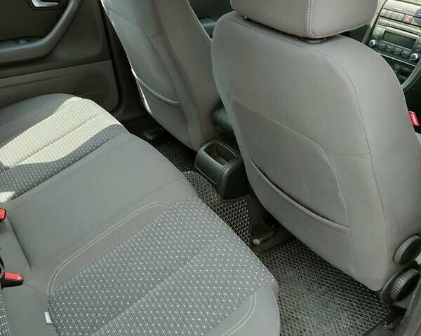 Черный Сеат Эксео, объемом двигателя 2 л и пробегом 286 тыс. км за 5900 $, фото 5 на Automoto.ua