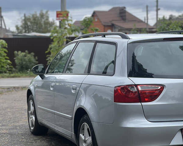 Сірий Сеат Ексео, об'ємом двигуна 1.6 л та пробігом 179 тис. км за 7800 $, фото 2 на Automoto.ua