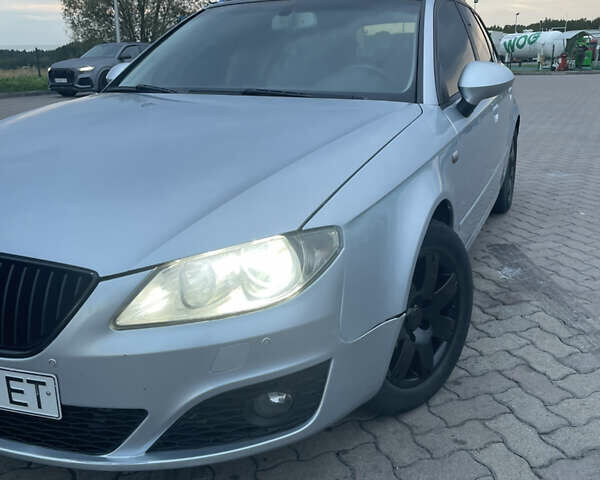 Сірий Сеат Ексео, об'ємом двигуна 2 л та пробігом 253 тис. км за 5399 $, фото 7 на Automoto.ua