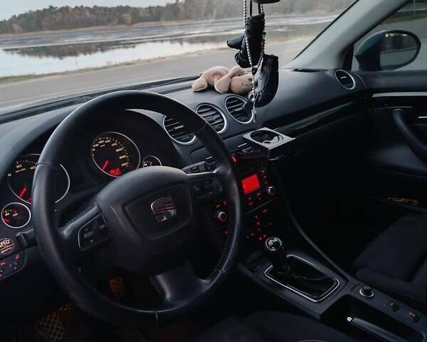 Серый Сеат Эксео, объемом двигателя 2 л и пробегом 250 тыс. км за 5100 $, фото 4 на Automoto.ua