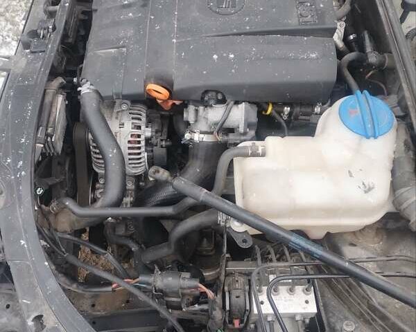 Сірий Сеат Ексео, об'ємом двигуна 1.98 л та пробігом 300 тис. км за 1800 $, фото 6 на Automoto.ua