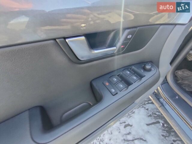 Синій Сеат Ексео, об'ємом двигуна 2 л та пробігом 250 тис. км за 8100 $, фото 14 на Automoto.ua