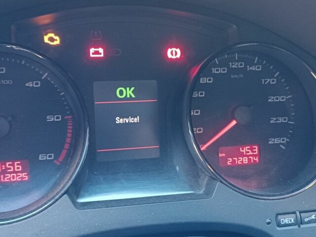 Синий Сеат Эксео, объемом двигателя 2 л и пробегом 272 тыс. км за 9100 $, фото 4 на Automoto.ua