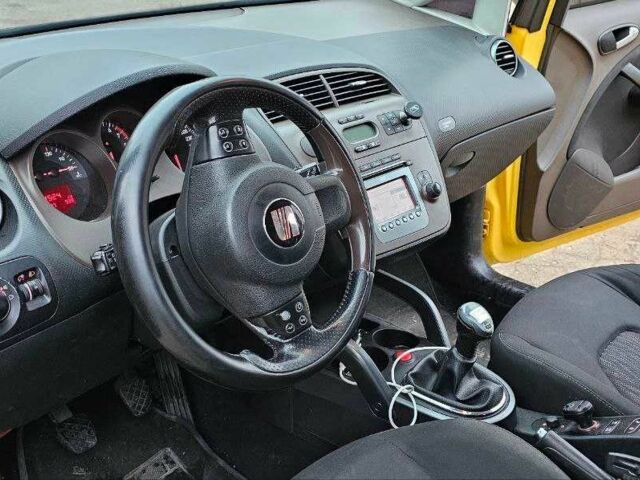 Жовтий Сеат Фрітрек, об'ємом двигуна 2 л та пробігом 370 тис. км за 7300 $, фото 7 на Automoto.ua