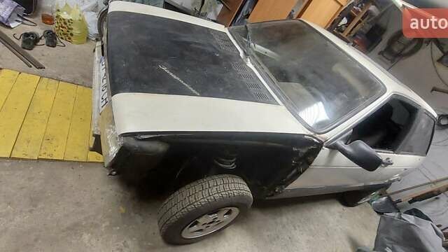 Белый Сеат Ибица, объемом двигателя 1.19 л и пробегом 300 тыс. км за 400 $, фото 2 на Automoto.ua