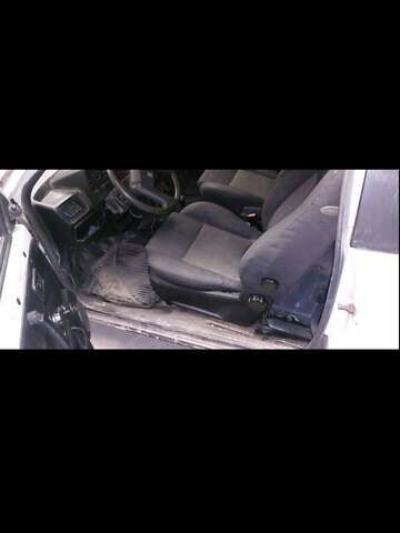 Белый Сеат Ибица, объемом двигателя 1.19 л и пробегом 300 тыс. км за 400 $, фото 4 на Automoto.ua