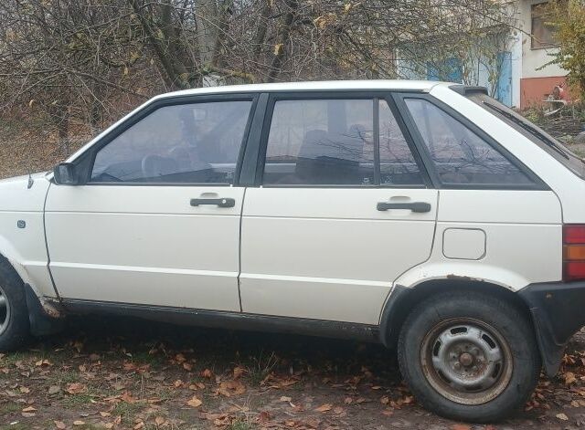 Белый Сеат Ибица, объемом двигателя 0.9 л и пробегом 260 тыс. км за 1000 $, фото 3 на Automoto.ua