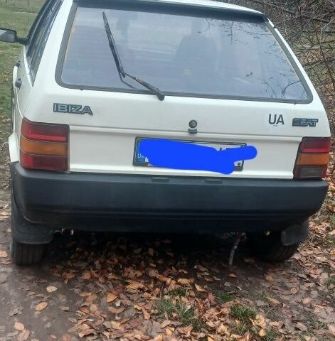 Белый Сеат Ибица, объемом двигателя 0.9 л и пробегом 260 тыс. км за 1000 $, фото 2 на Automoto.ua