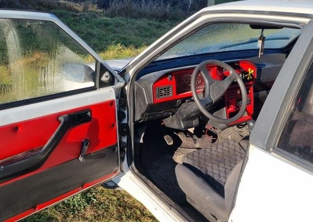 Белый Сеат Ибица, объемом двигателя 1.2 л и пробегом 320 тыс. км за 639 $, фото 4 на Automoto.ua