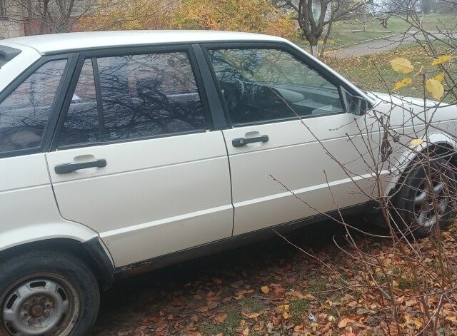 Белый Сеат Ибица, объемом двигателя 0.9 л и пробегом 260 тыс. км за 1000 $, фото 4 на Automoto.ua