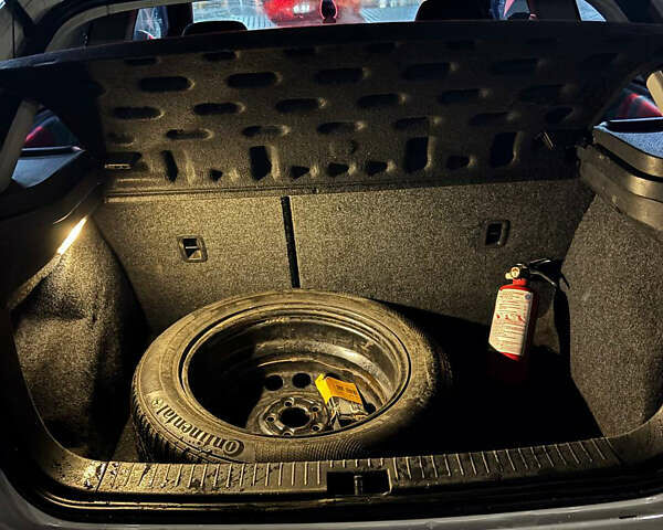 Белый Сеат Ибица, объемом двигателя 1.98 л и пробегом 231 тыс. км за 4300 $, фото 8 на Automoto.ua