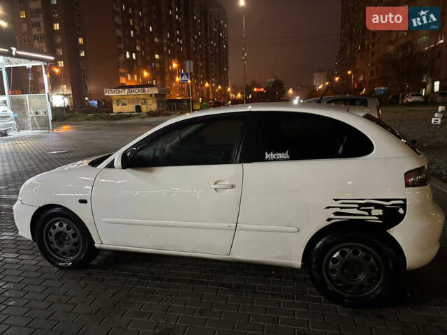 Белый Сеат Ибица, объемом двигателя 1.98 л и пробегом 231 тыс. км за 4300 $, фото 5 на Automoto.ua