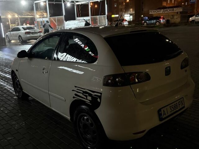 Белый Сеат Ибица, объемом двигателя 1.98 л и пробегом 231 тыс. км за 4300 $, фото 5 на Automoto.ua