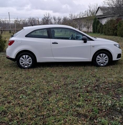 Белый Сеат Ибица, объемом двигателя 1.2 л и пробегом 230 тыс. км за 4800 $, фото 9 на Automoto.ua