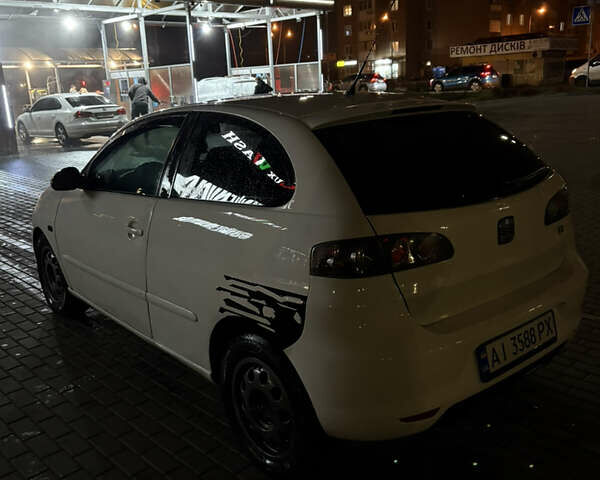 Белый Сеат Ибица, объемом двигателя 1.98 л и пробегом 231 тыс. км за 4300 $, фото 2 на Automoto.ua