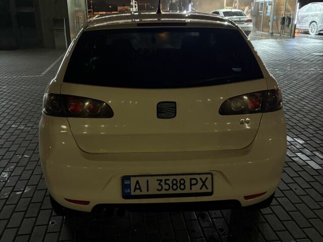 Белый Сеат Ибица, объемом двигателя 1.98 л и пробегом 231 тыс. км за 4300 $, фото 3 на Automoto.ua