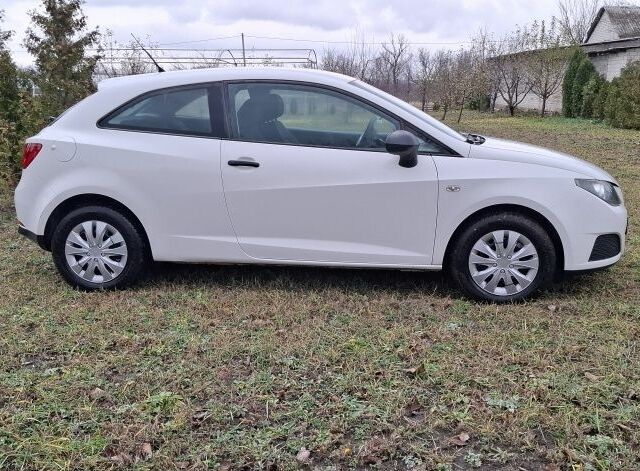 Белый Сеат Ибица, объемом двигателя 1.2 л и пробегом 230 тыс. км за 4800 $, фото 3 на Automoto.ua