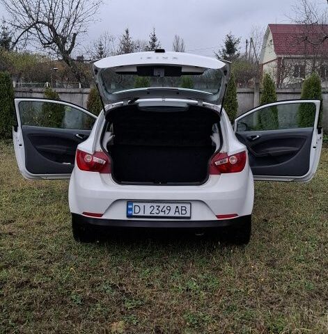 Белый Сеат Ибица, объемом двигателя 1.2 л и пробегом 230 тыс. км за 4800 $, фото 6 на Automoto.ua